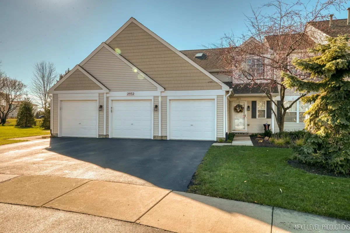 2932 BARTLETT Court