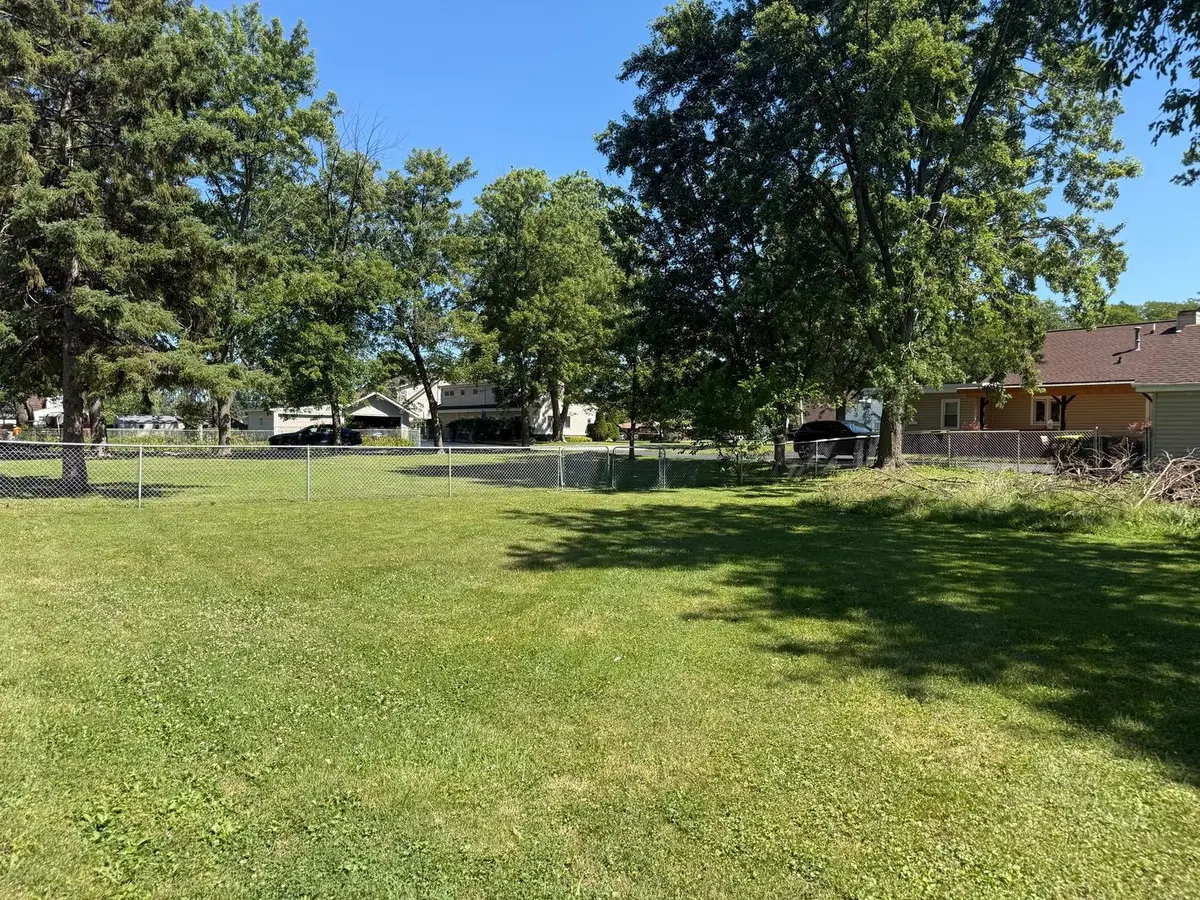 3048 Derrough Avenue