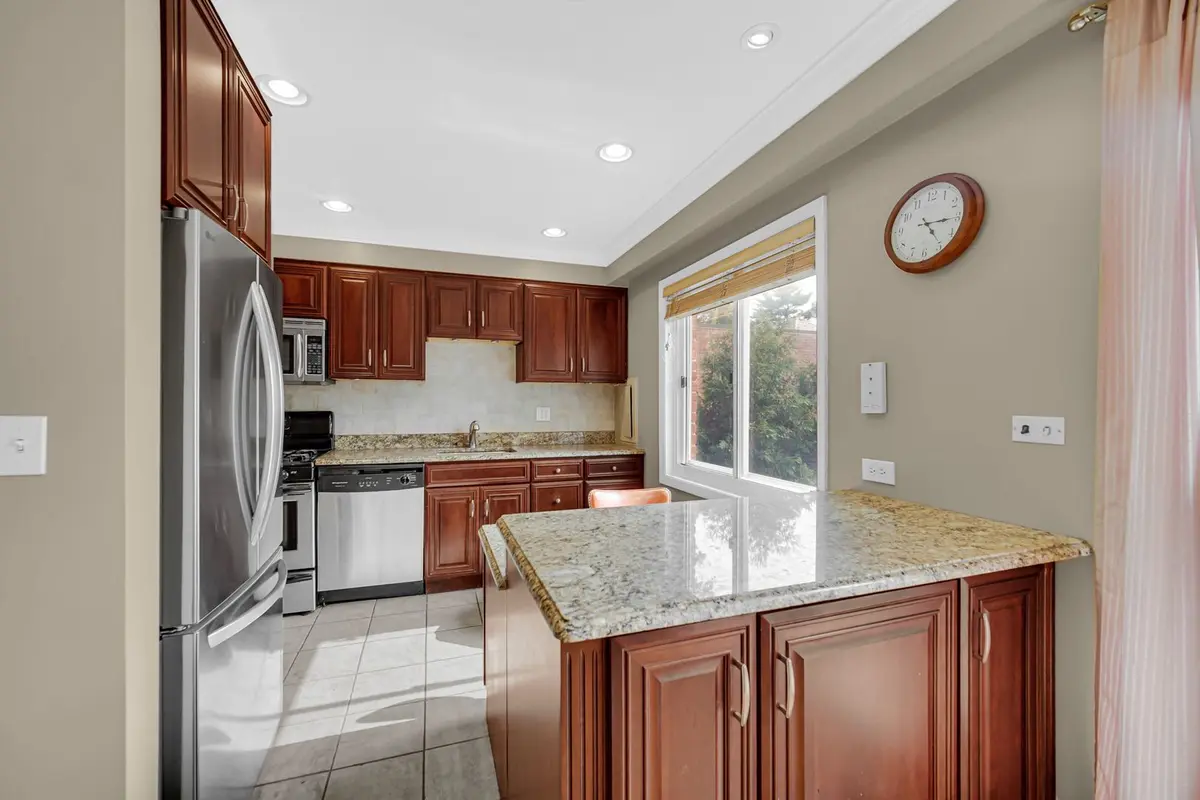 662 Carriage Hill Drive