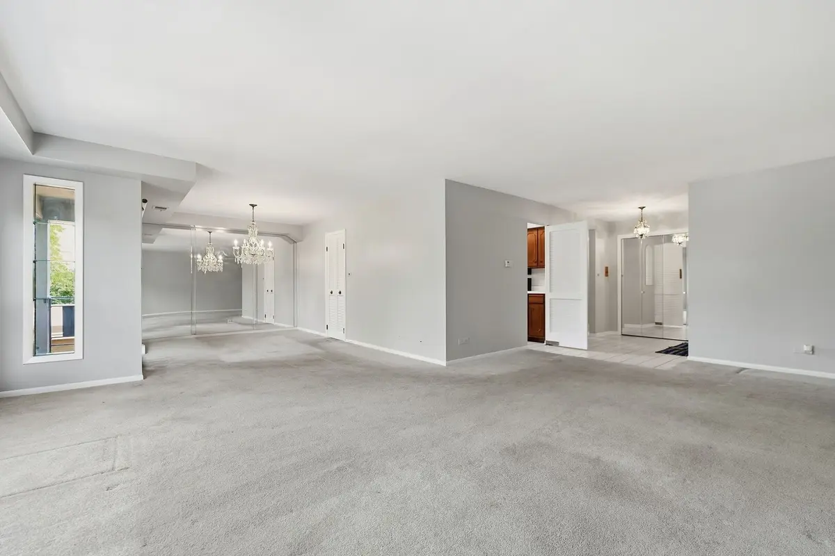 1535 Park Avenue
