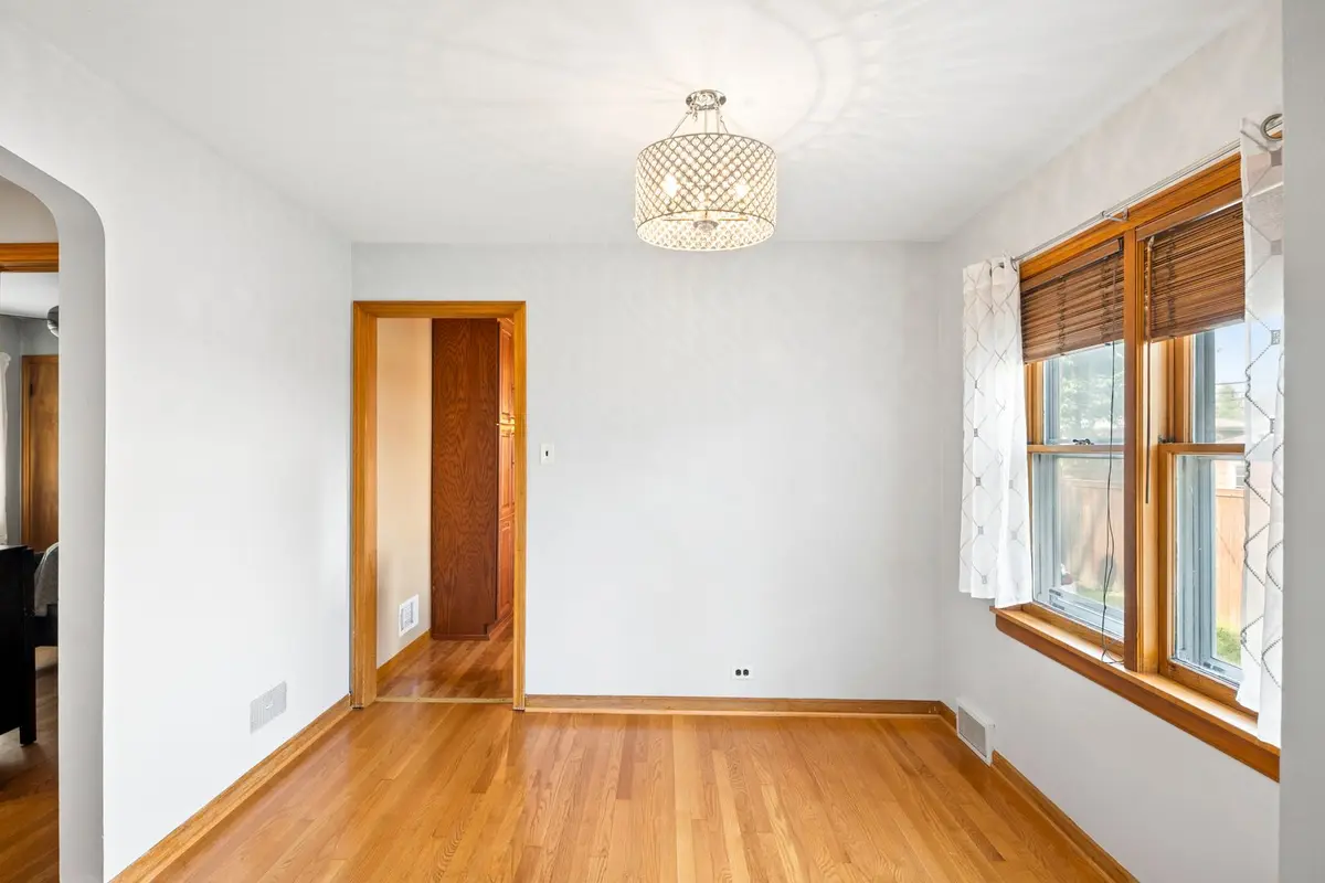 4838 W 97TH Place