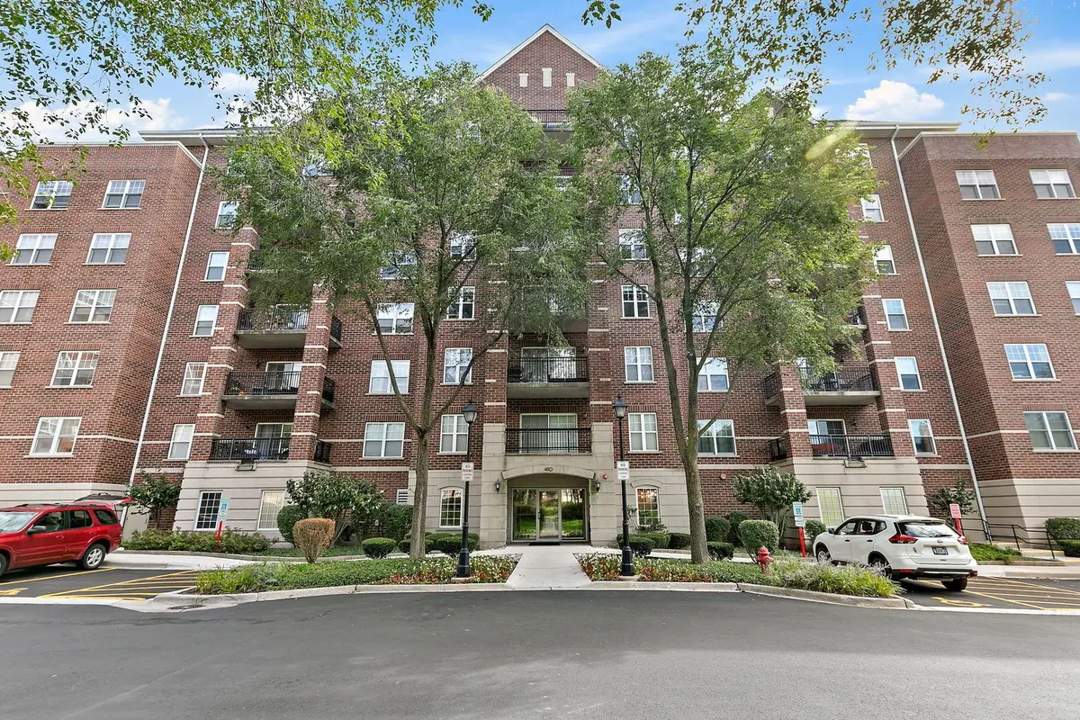 410 W Mahogany Court