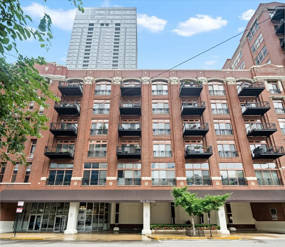 360 W Illinois Street