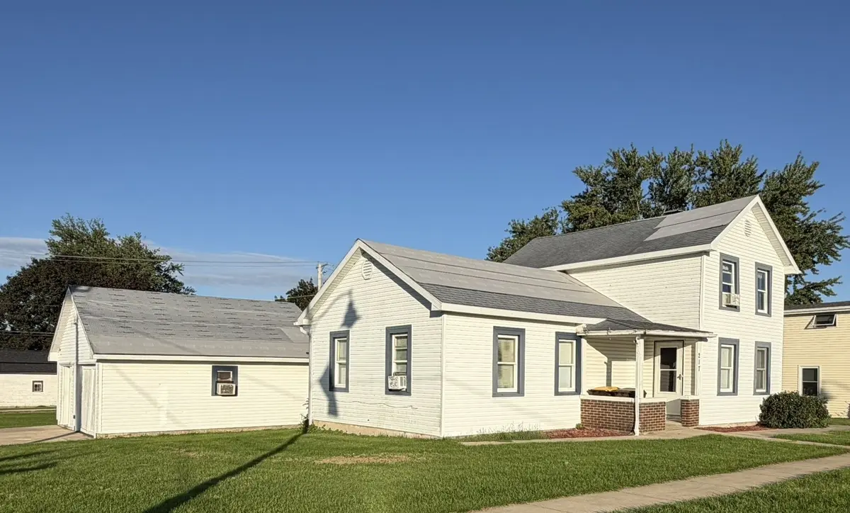 217 W Railroad Street