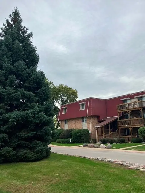 1870 TALL OAKS Drive
