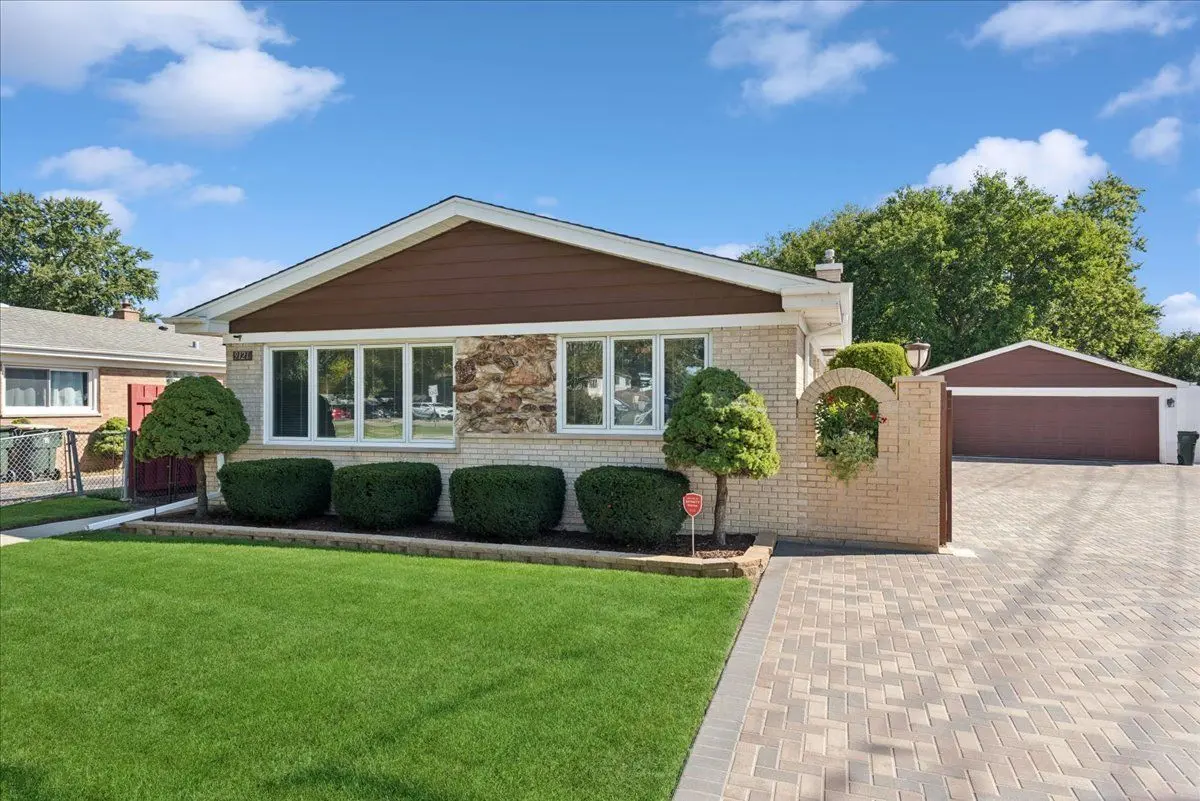 9121 Harlem Avenue