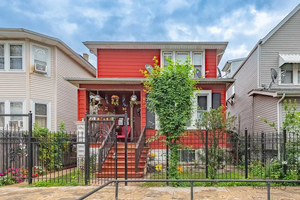 2135 N Latrobe Avenue