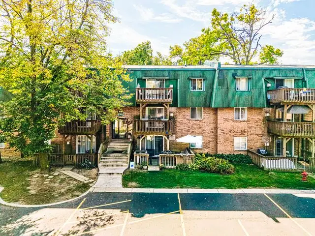 1942 Tall Oaks Drive