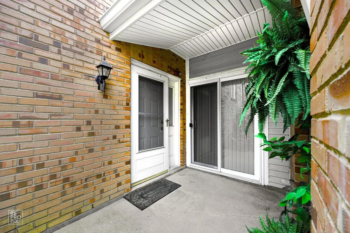 1081 Courtland Drive