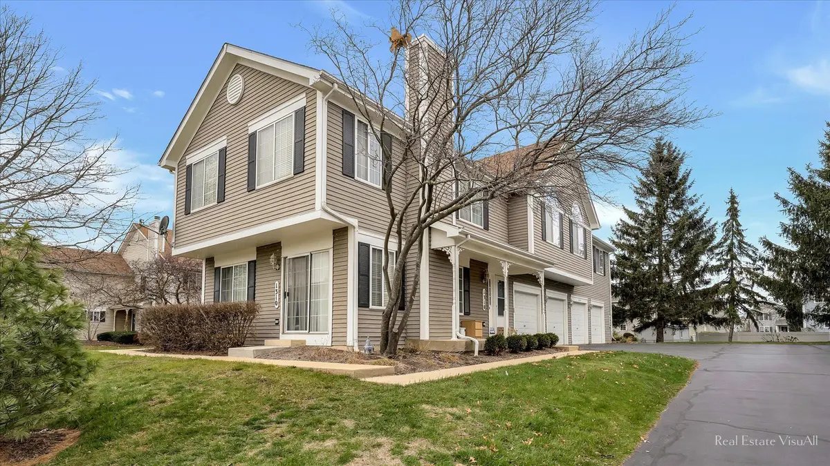 1312 Sandhurst Lane