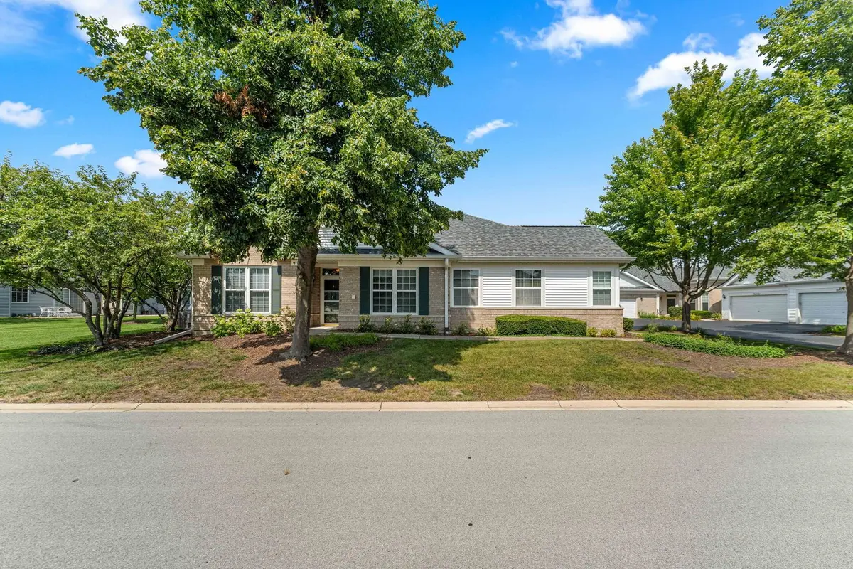 16310 Crescent Lake Drive