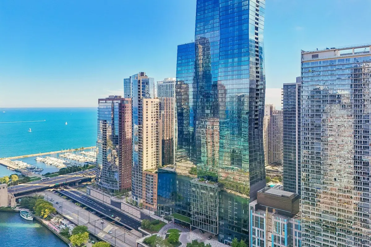363 E Wacker Drive