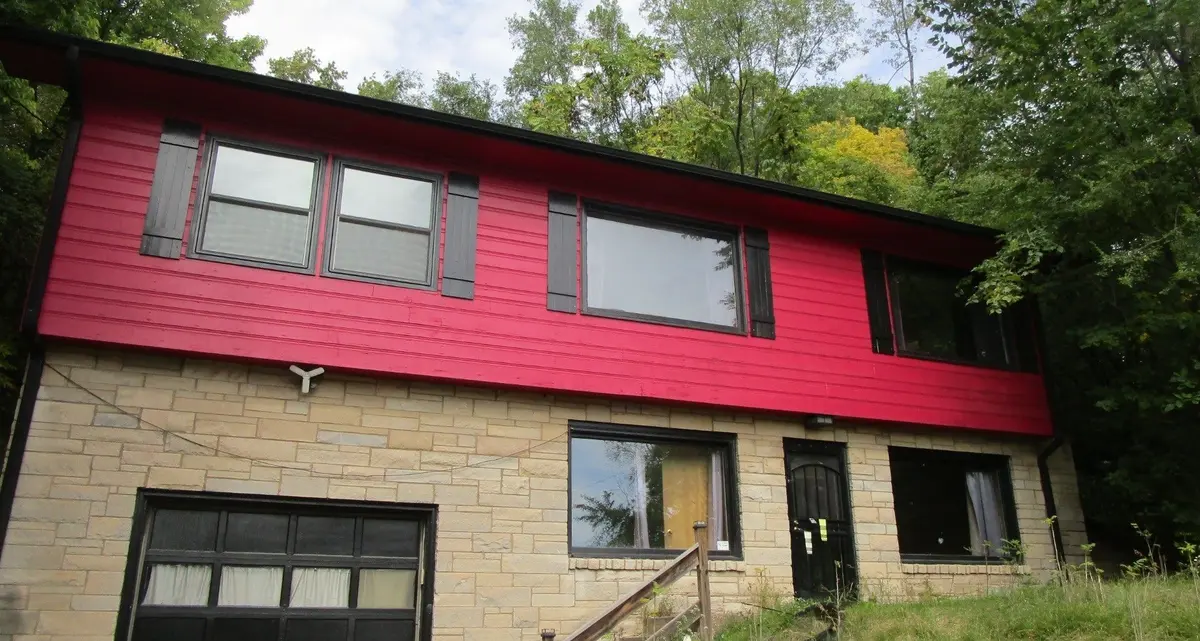 1518 W 10th Street