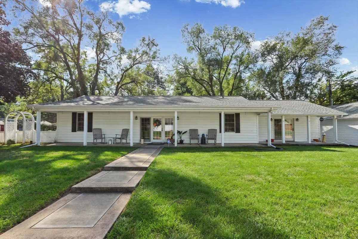 1701 Sangamon Drive