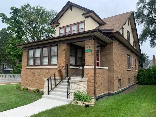 283 W North Avenue