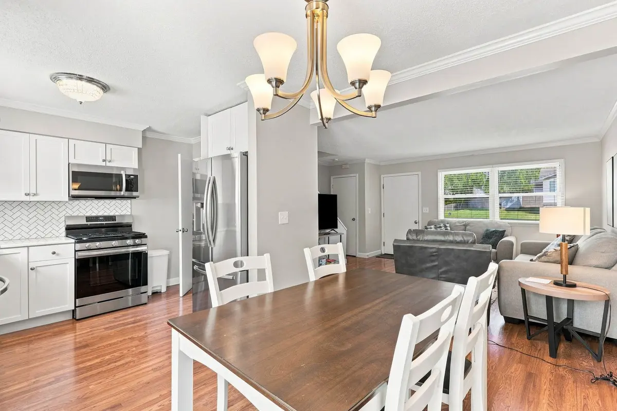 3109 Sunburst Drive