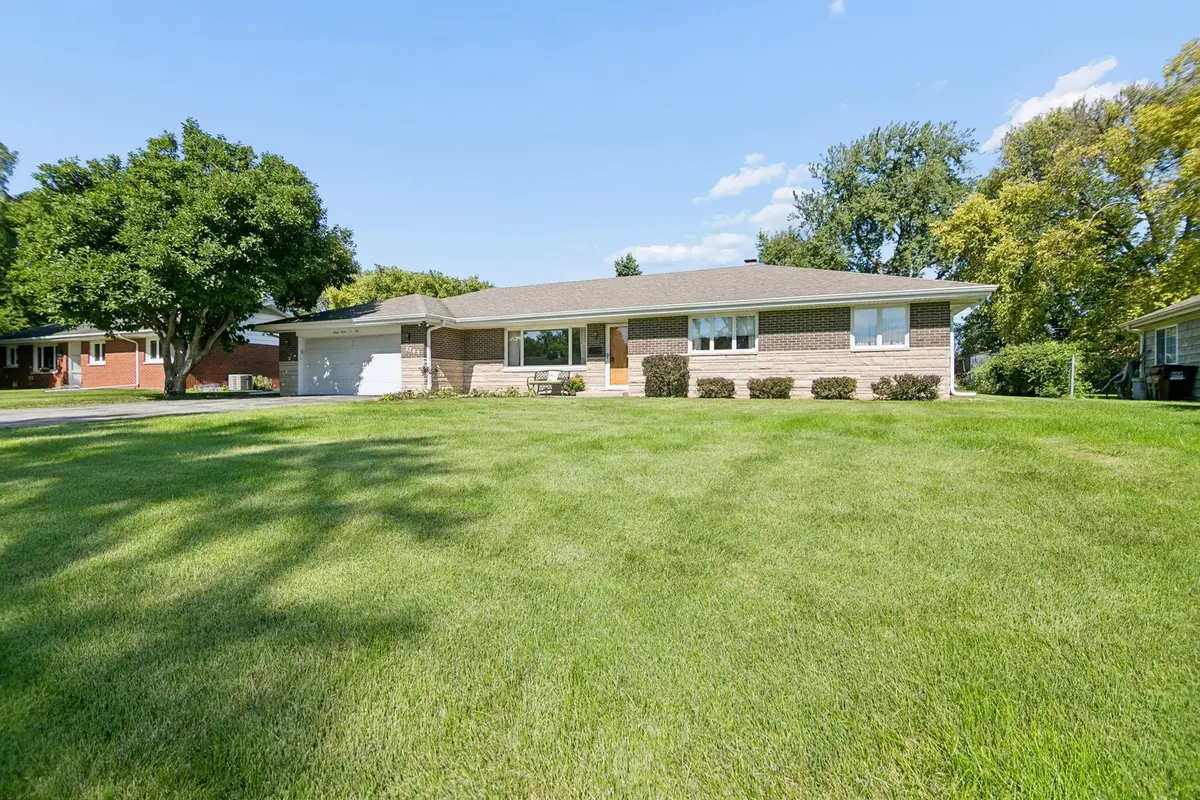 2705 Calmer Drive