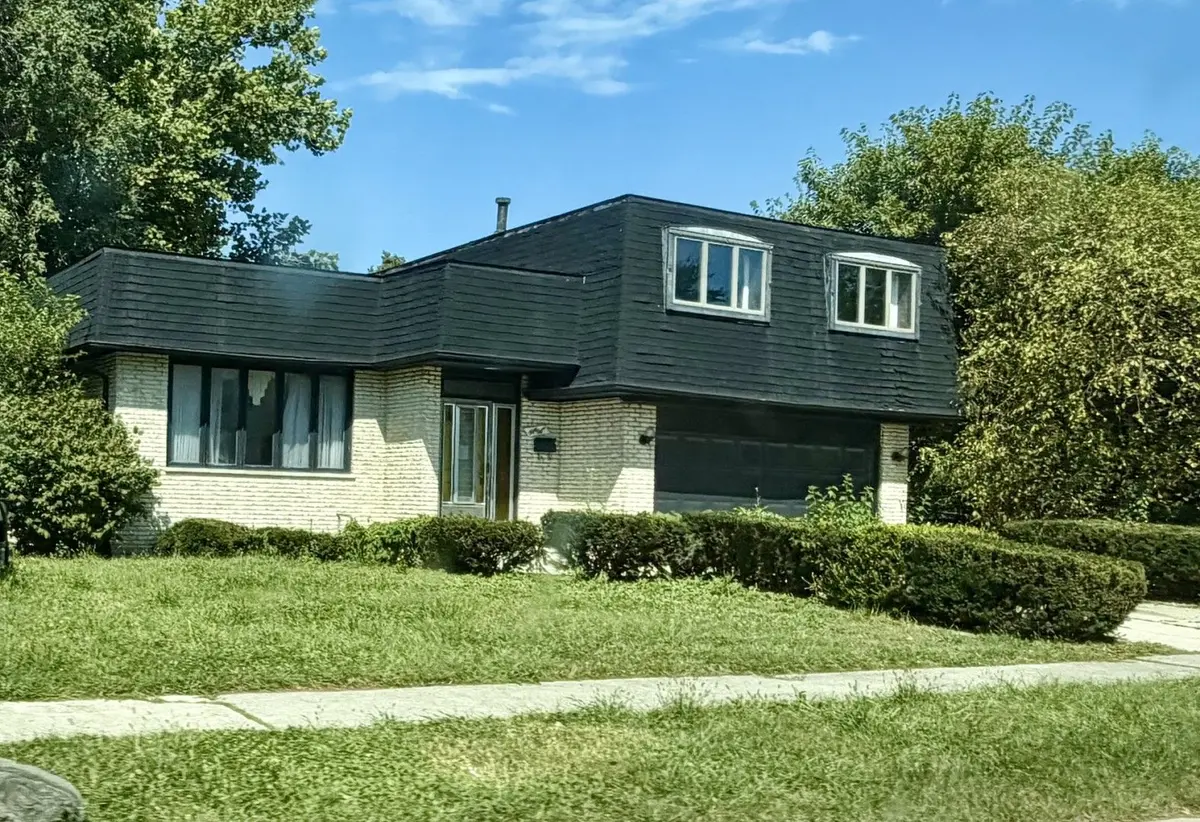 58 E 164th Street