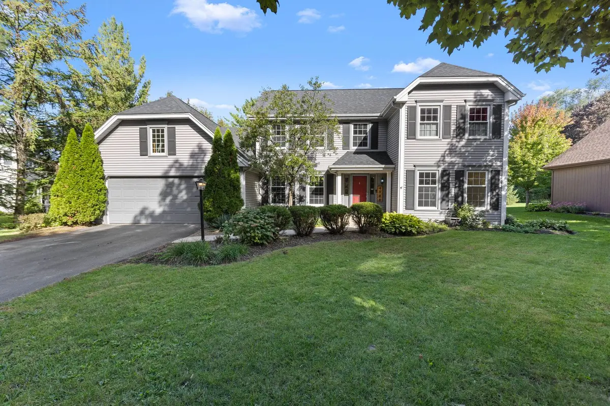 4988 SOLITUDE Drive