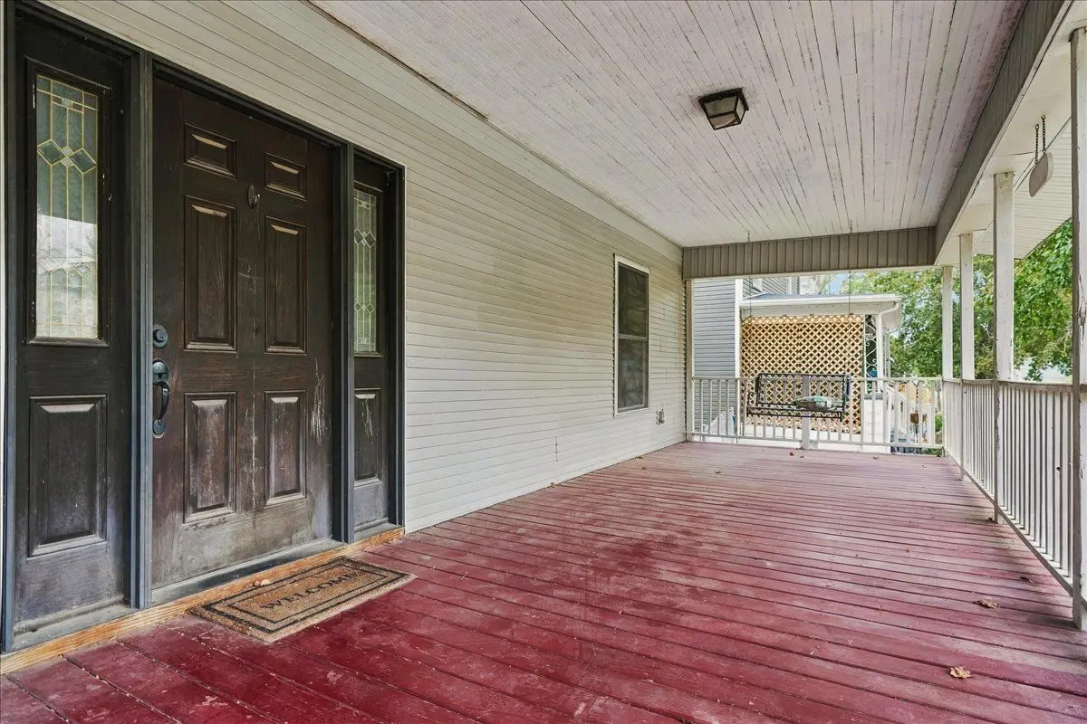 311 E Jefferson Street