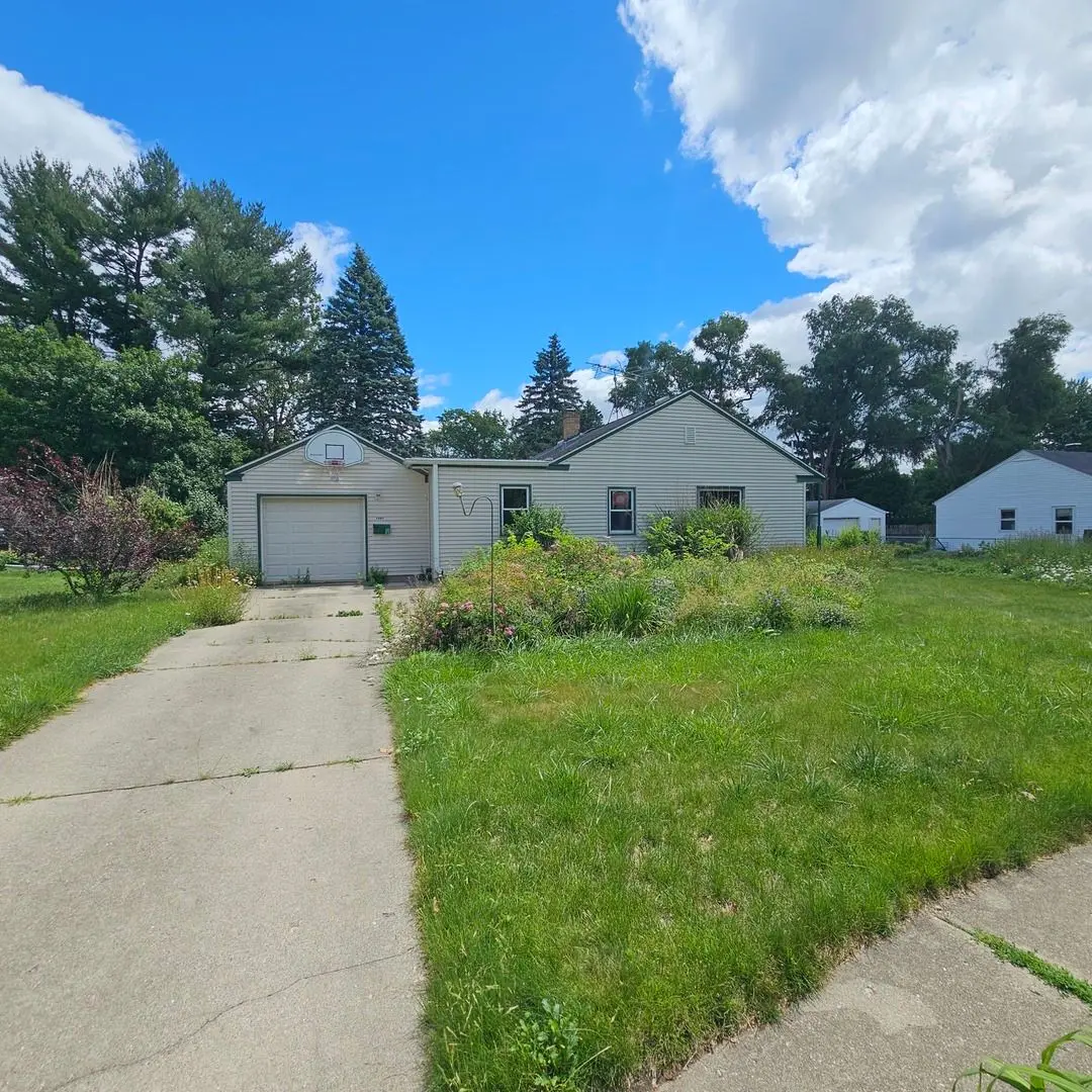 1307 Winthrop Lane