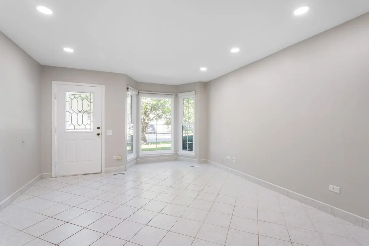 5 MARION Lane