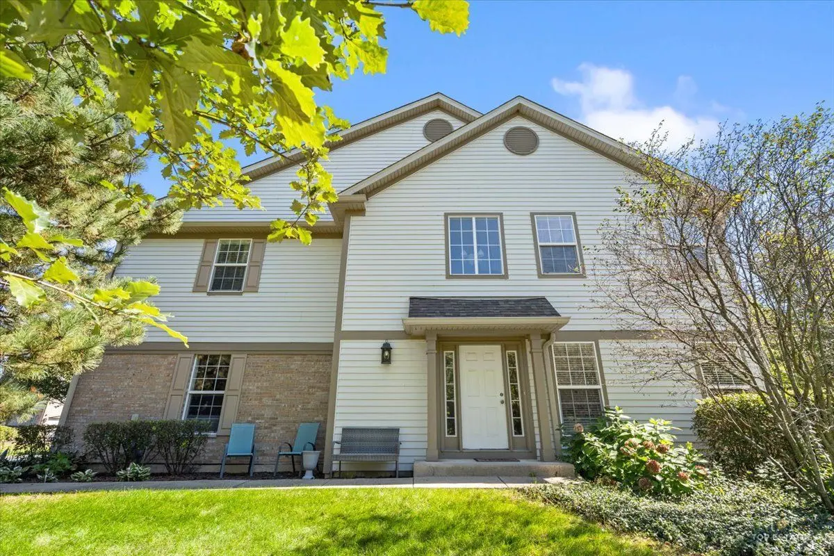 2010 IVY RIDGE Drive