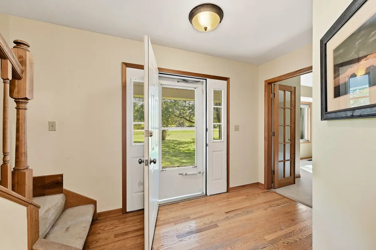 3429 Wolf Road
