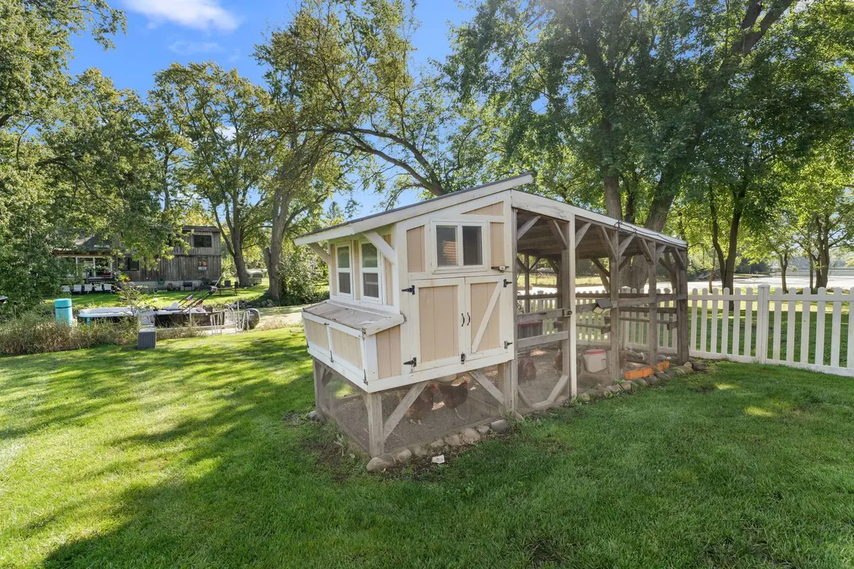 27069 W FOX RIVER Road