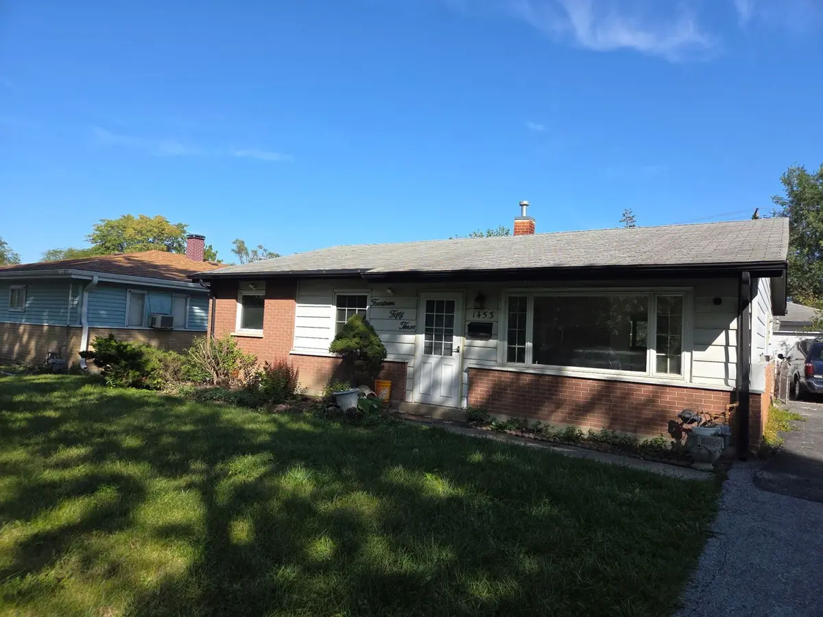 1453 Forest Place