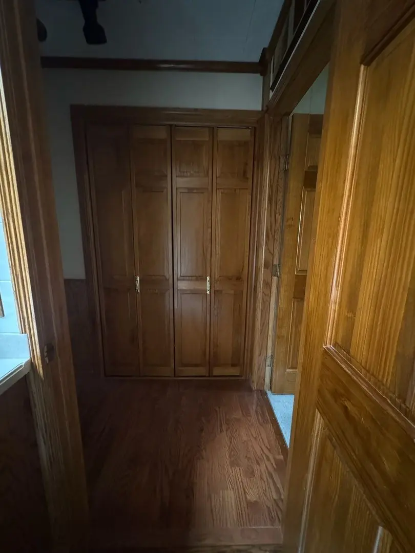 1802 Walnut Circle