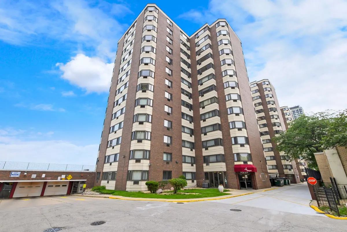 7337 S South Shore Drive