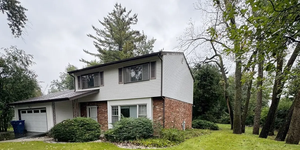 1935 Birch Road