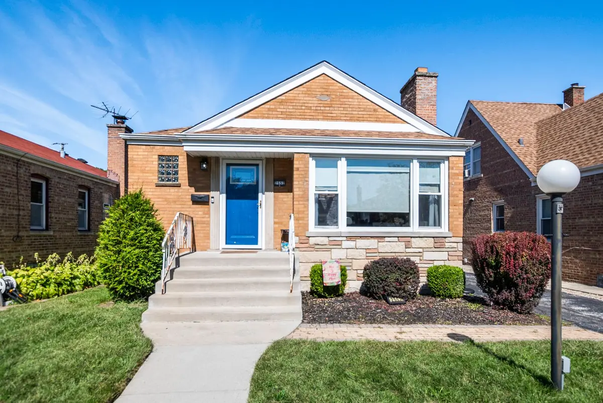 2552 W 81st Place