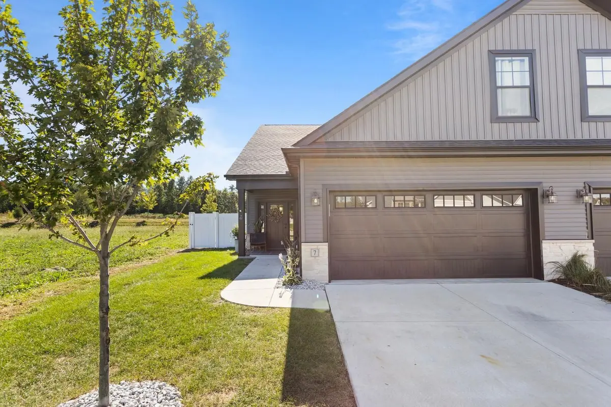 7 Prairie Trail