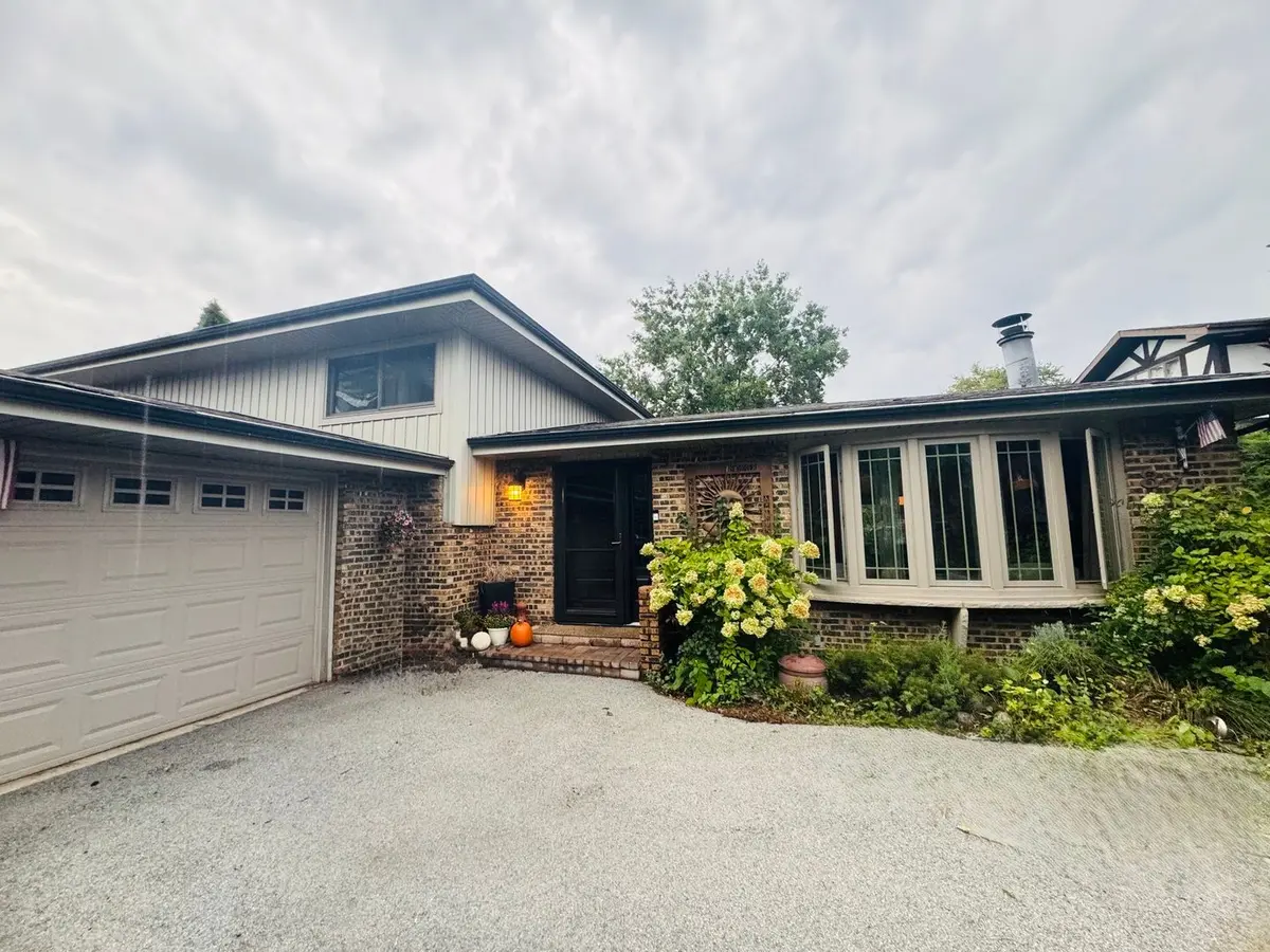 8740 W 99th Street