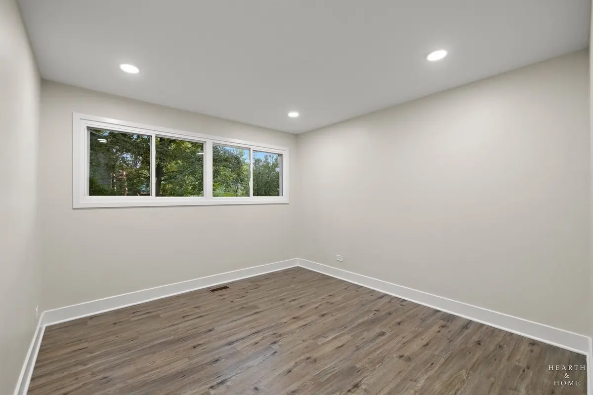355 Hiawatha Drive