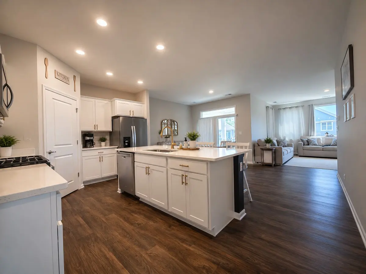 1200 Redtail Circle