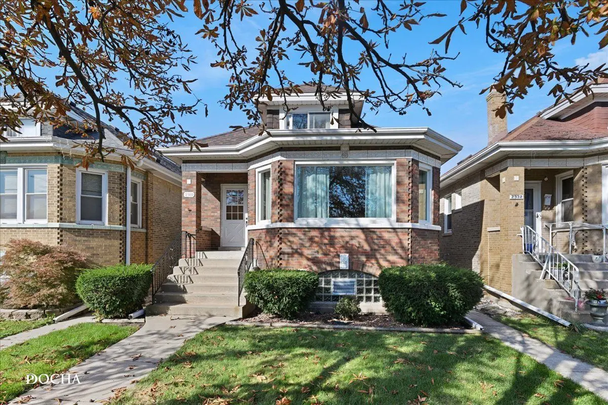 2928 N 76th Court