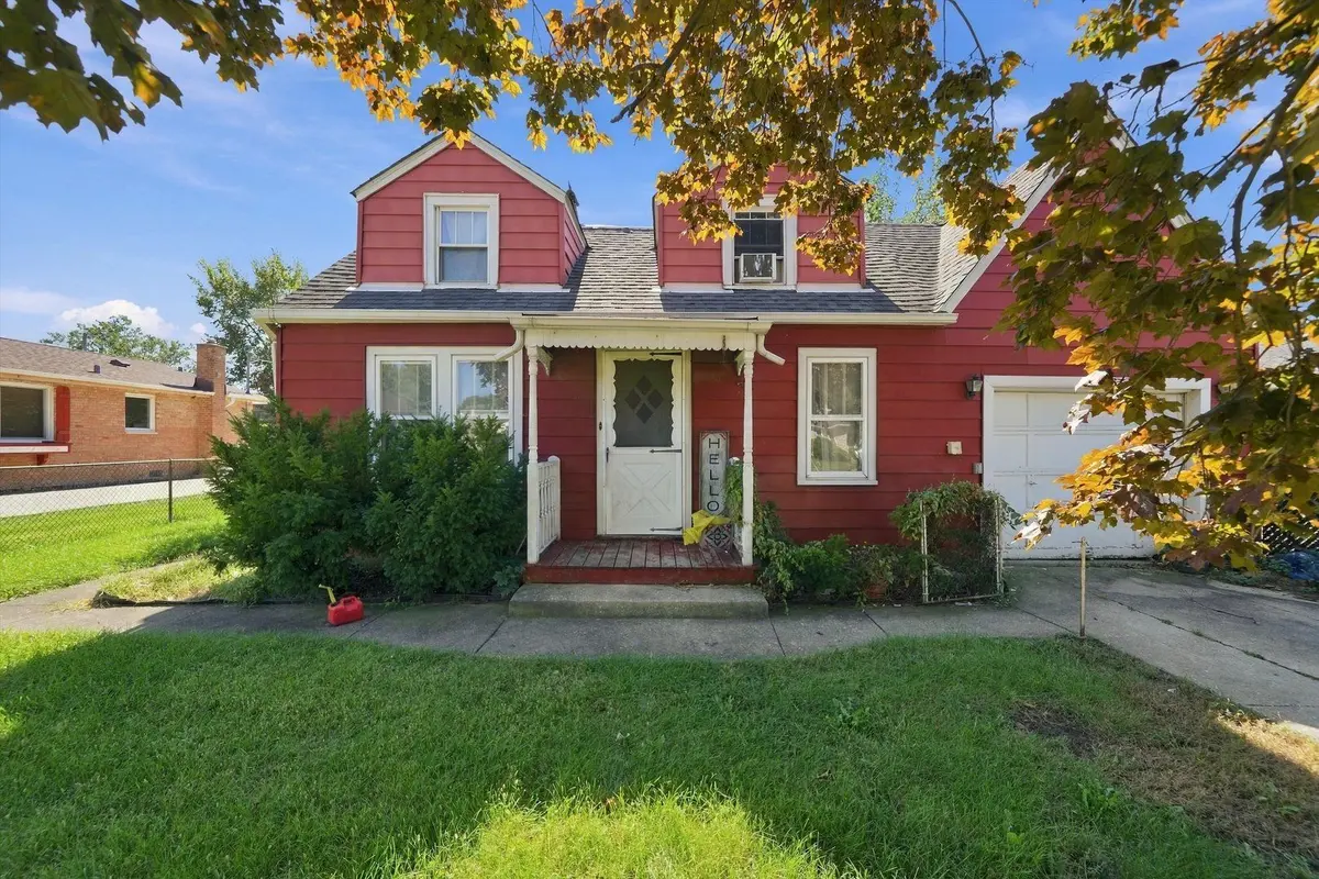 7025 W 73rd Place
