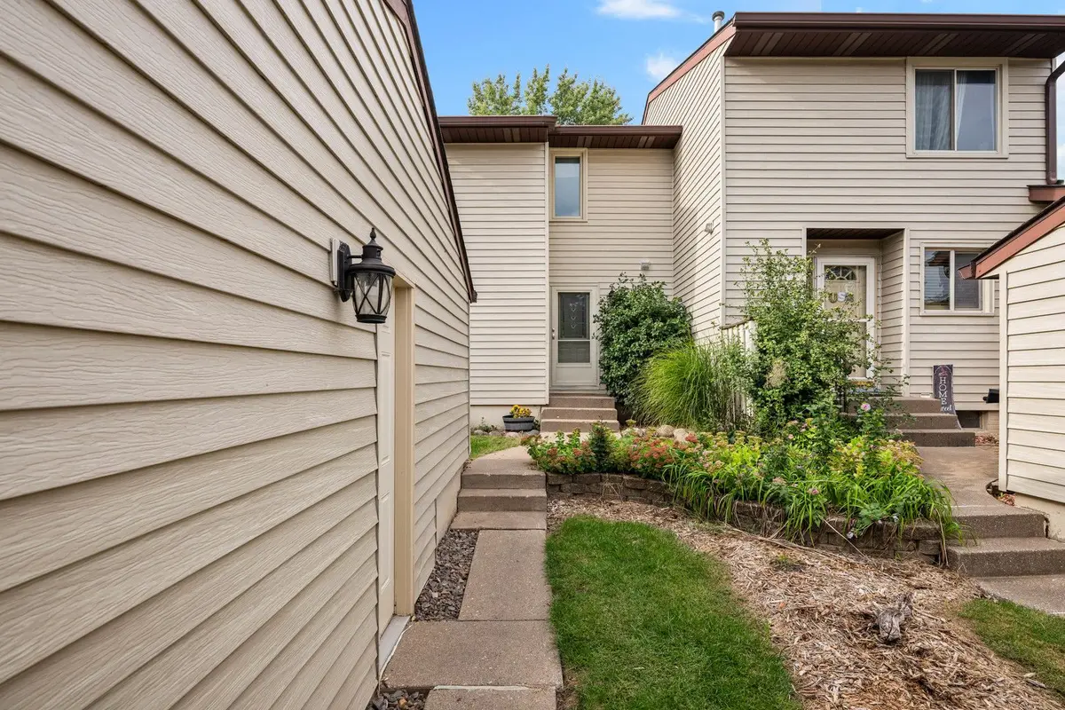 3640 Cedarwood Court