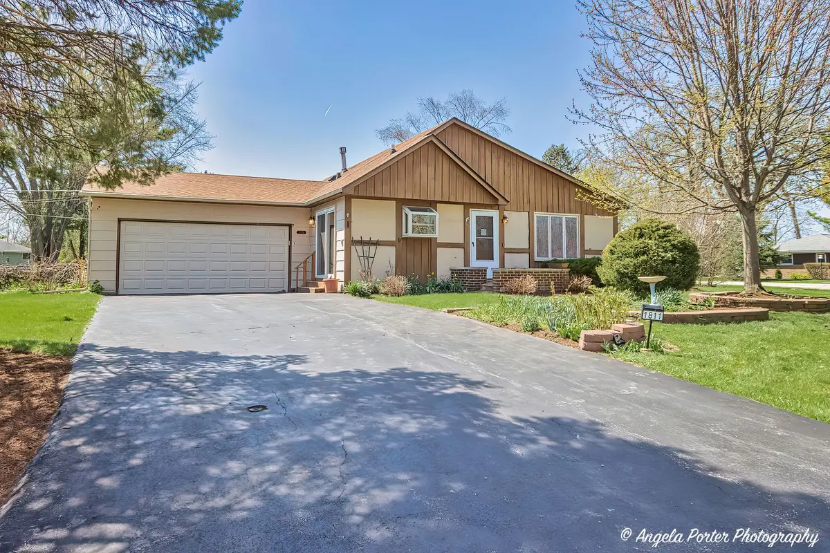 1811 Hazelwood Drive