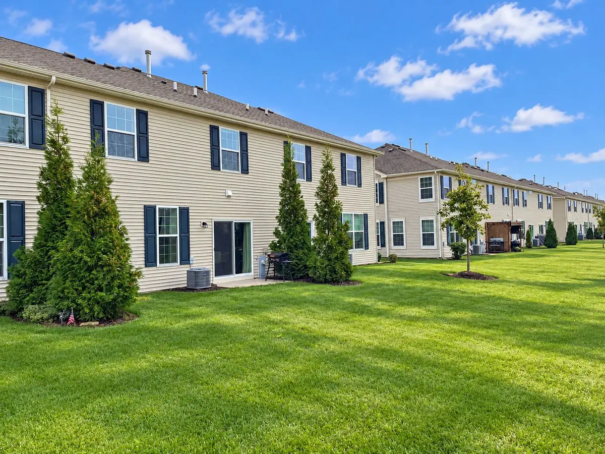 1243 Hawk Hollow Drive