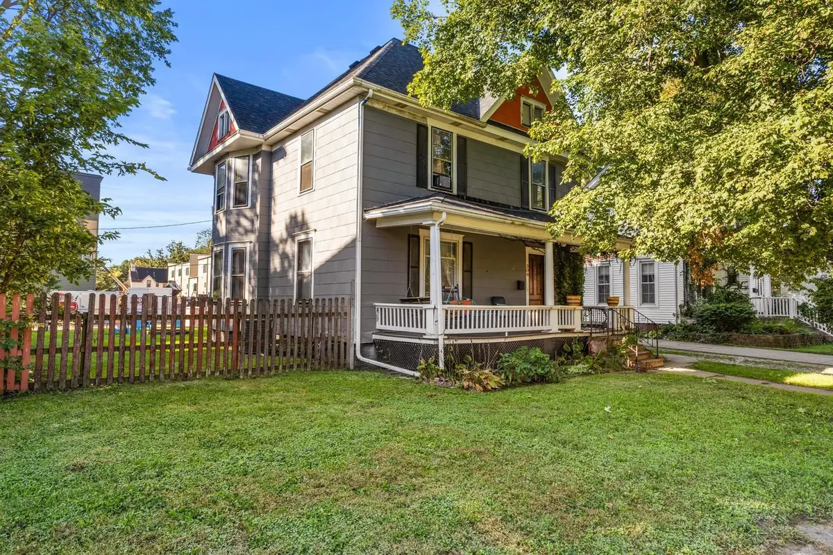 309 W WHITE Street