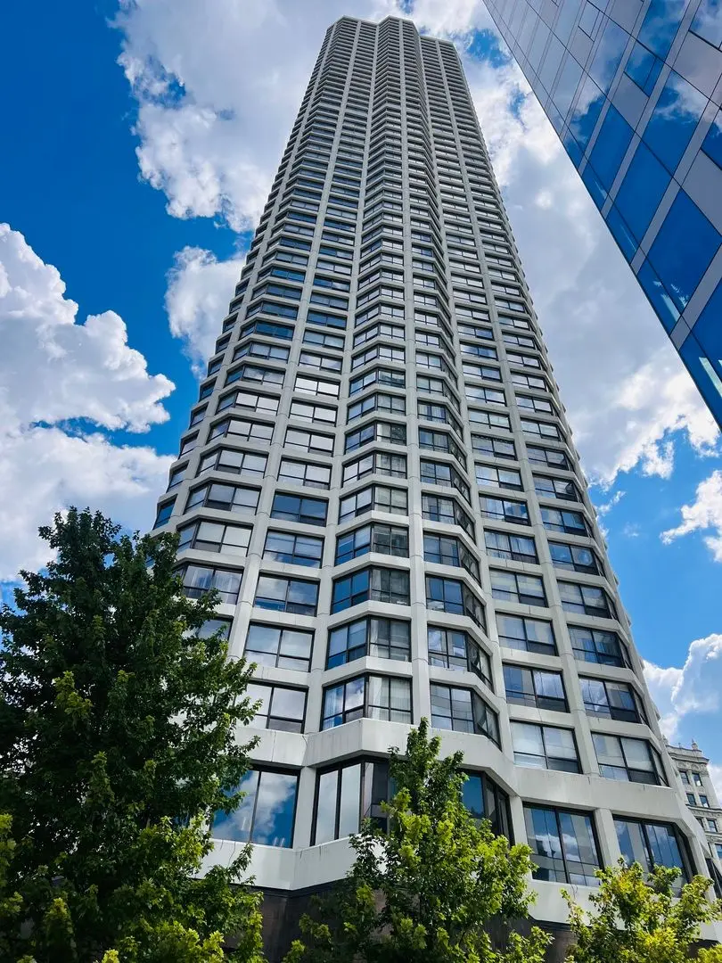 405 N Wabash Avenue