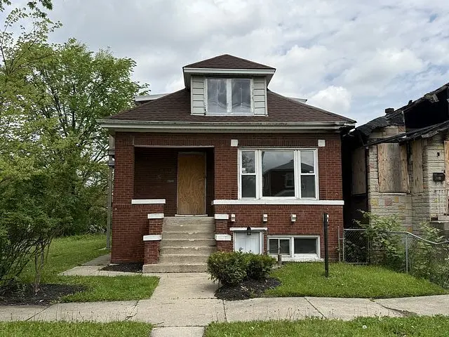 1344 W 108th Place
