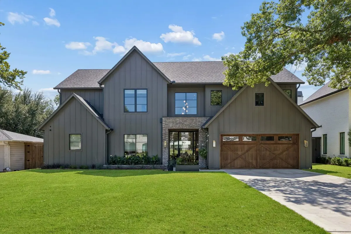 4046 Clover Lane