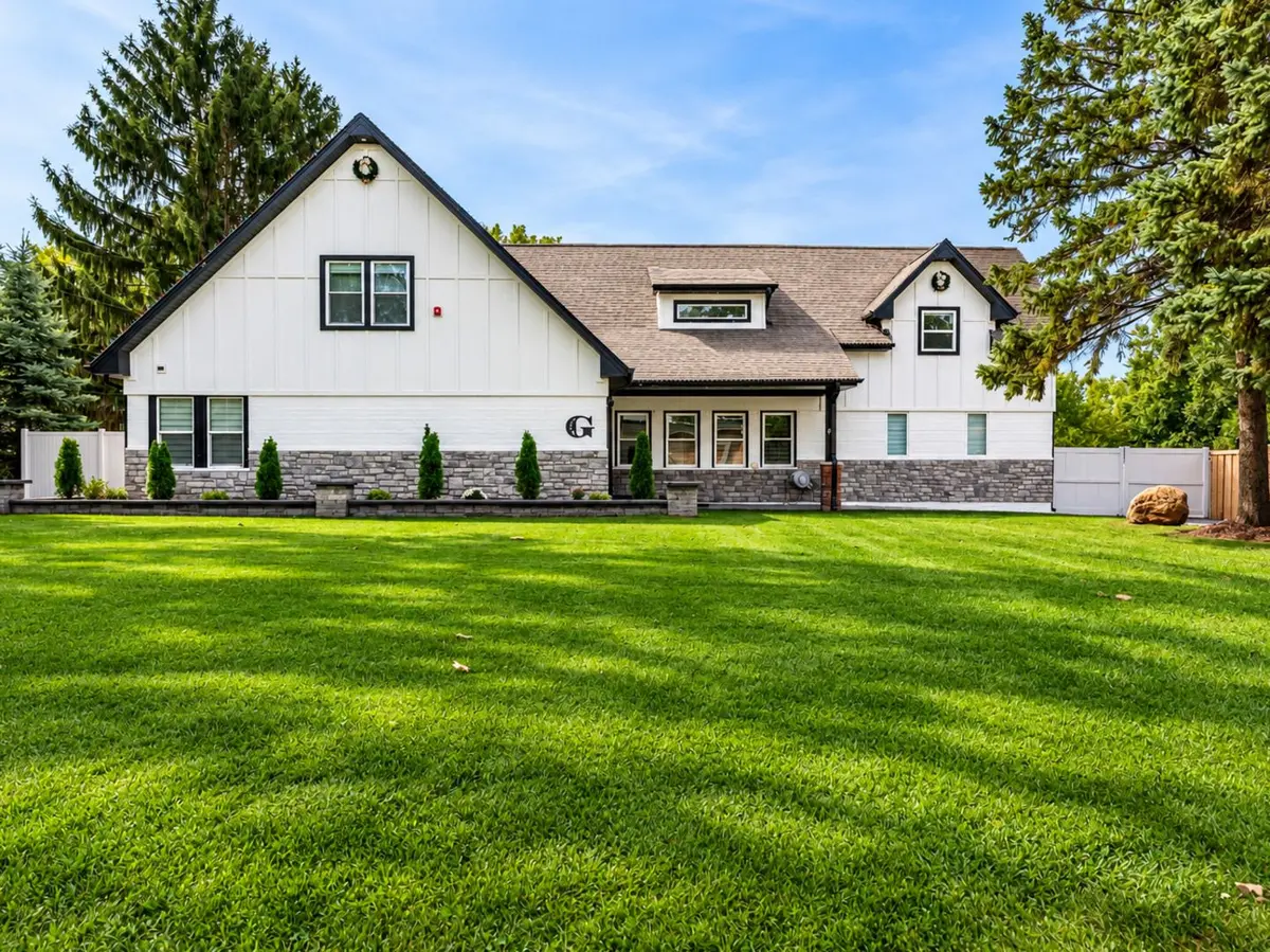8454 S 85th Court