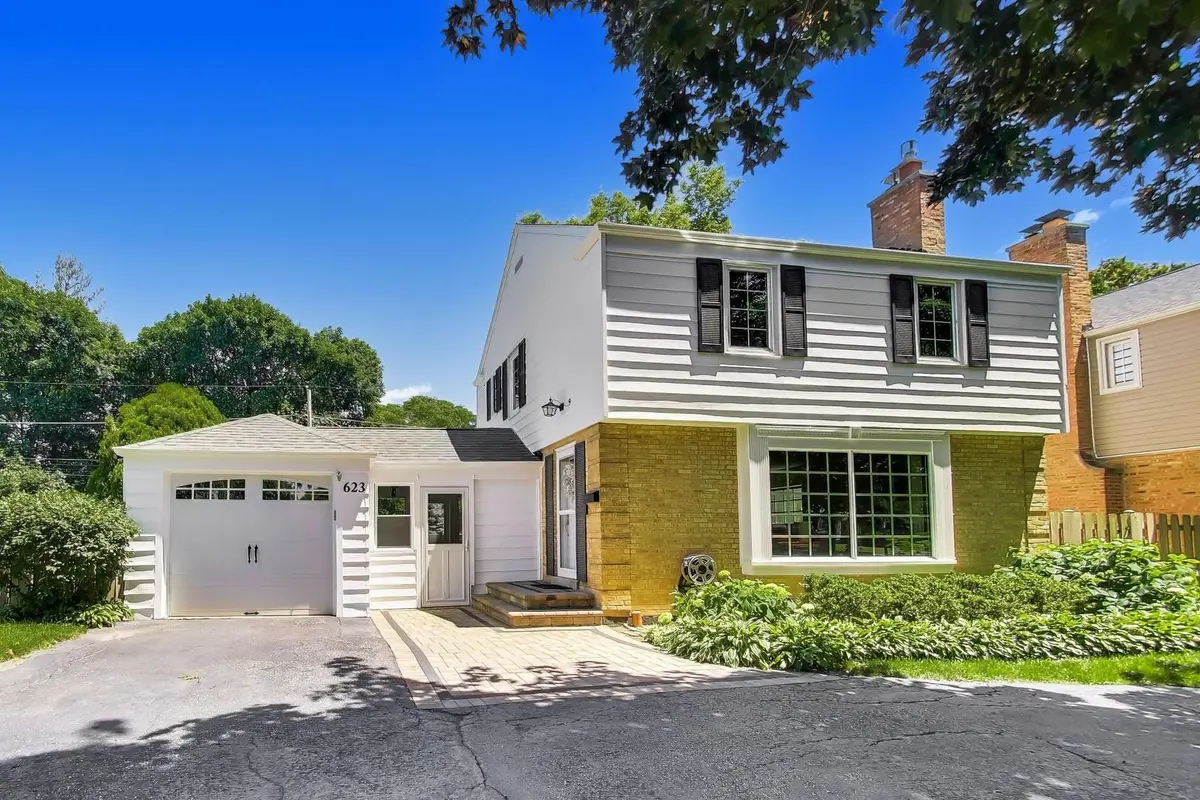 623 S Arlington Heights Road