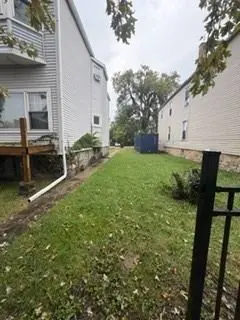 736 E 90th Street